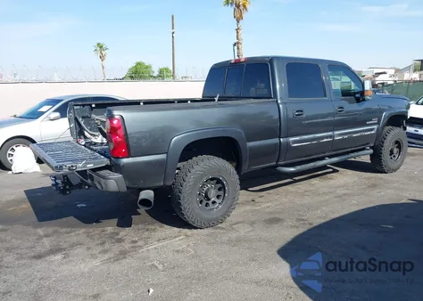 2004 Chevrolet Silverado 2500Hd Lt z USA, uszkodzony, nr VIN 1GCHK232X4F190480